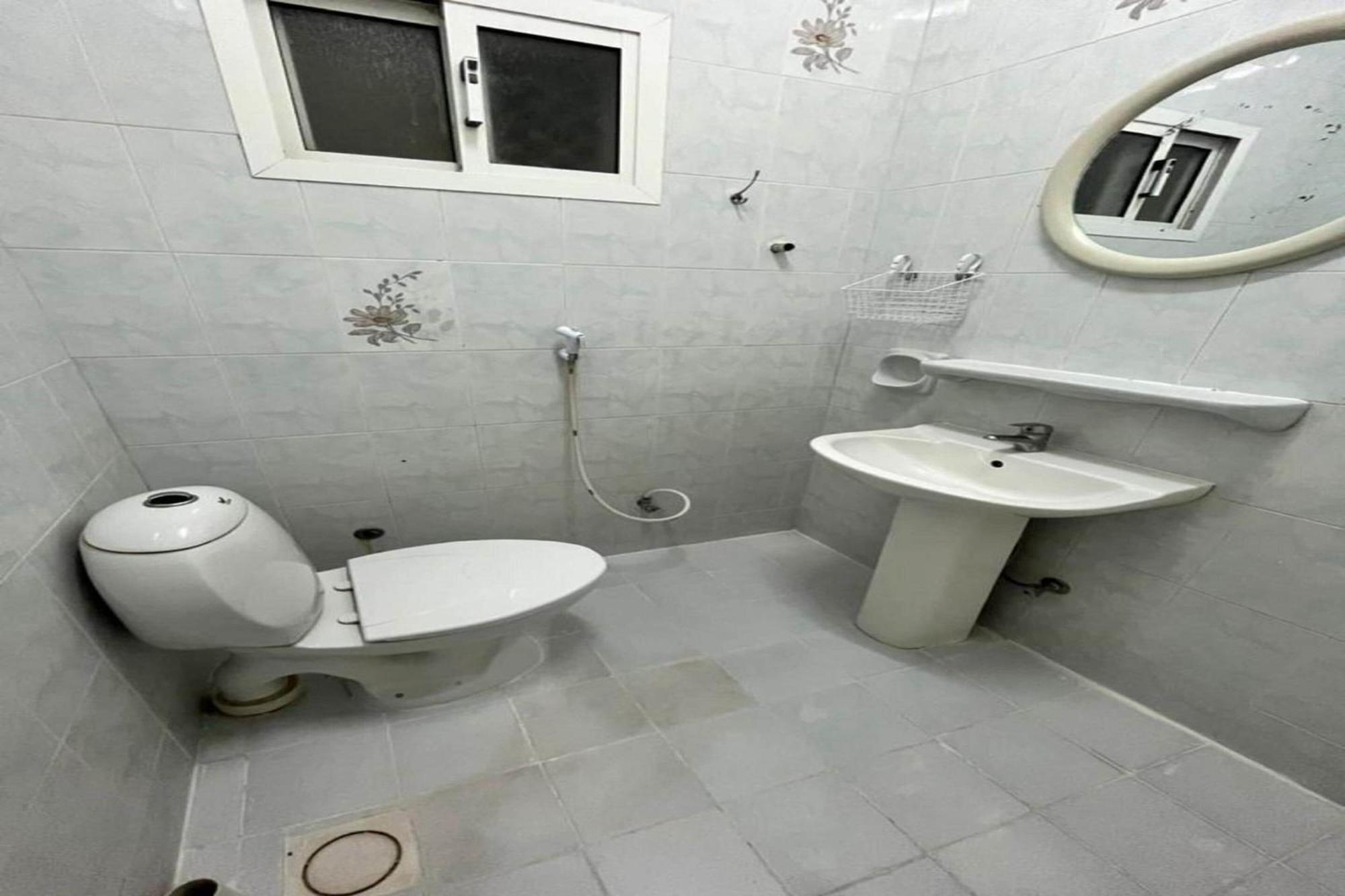 Super Oyo 149 Bait Al Ghubaira Furnished Flat