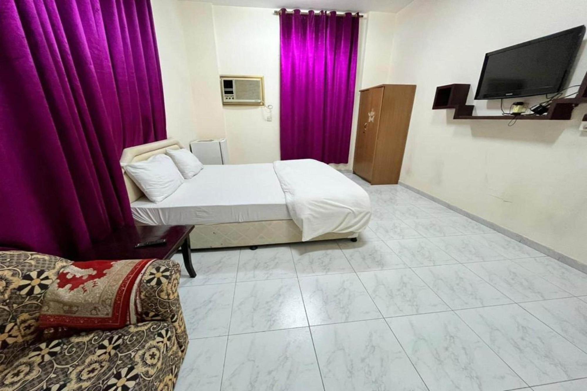 Super Oyo 149 Bait Al Ghubaira Furnished Flat Appartement *